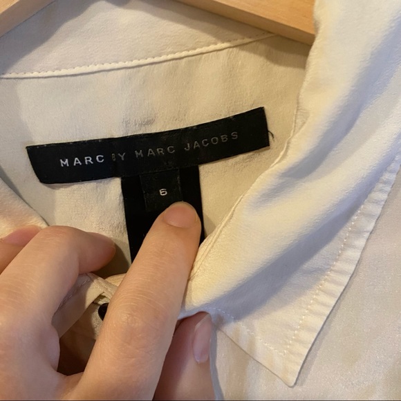 Marc by Marc Jacobs 100% Silk button up - Picture 9 of 9